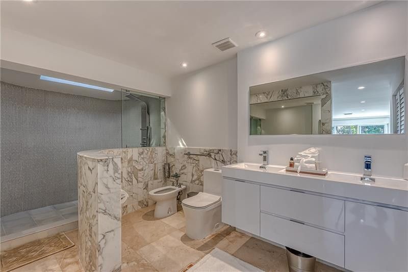 1800 SE Admirals Way, Fort Lauderdale, FL 33316 Photo