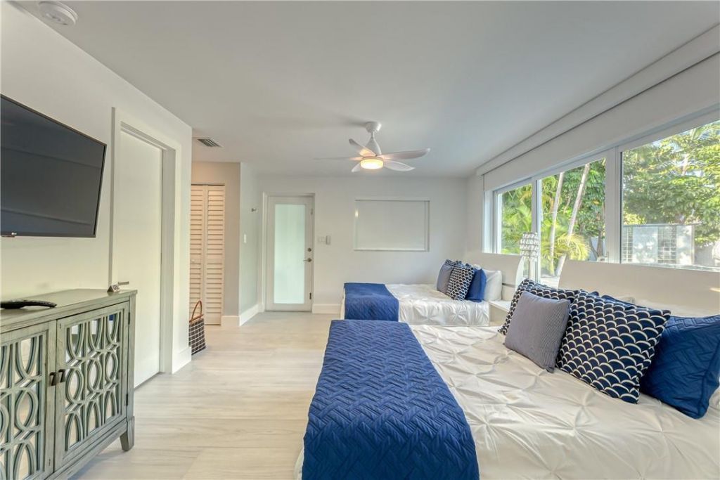 1800 SE Admirals Way, Fort Lauderdale, FL 33316 Photo