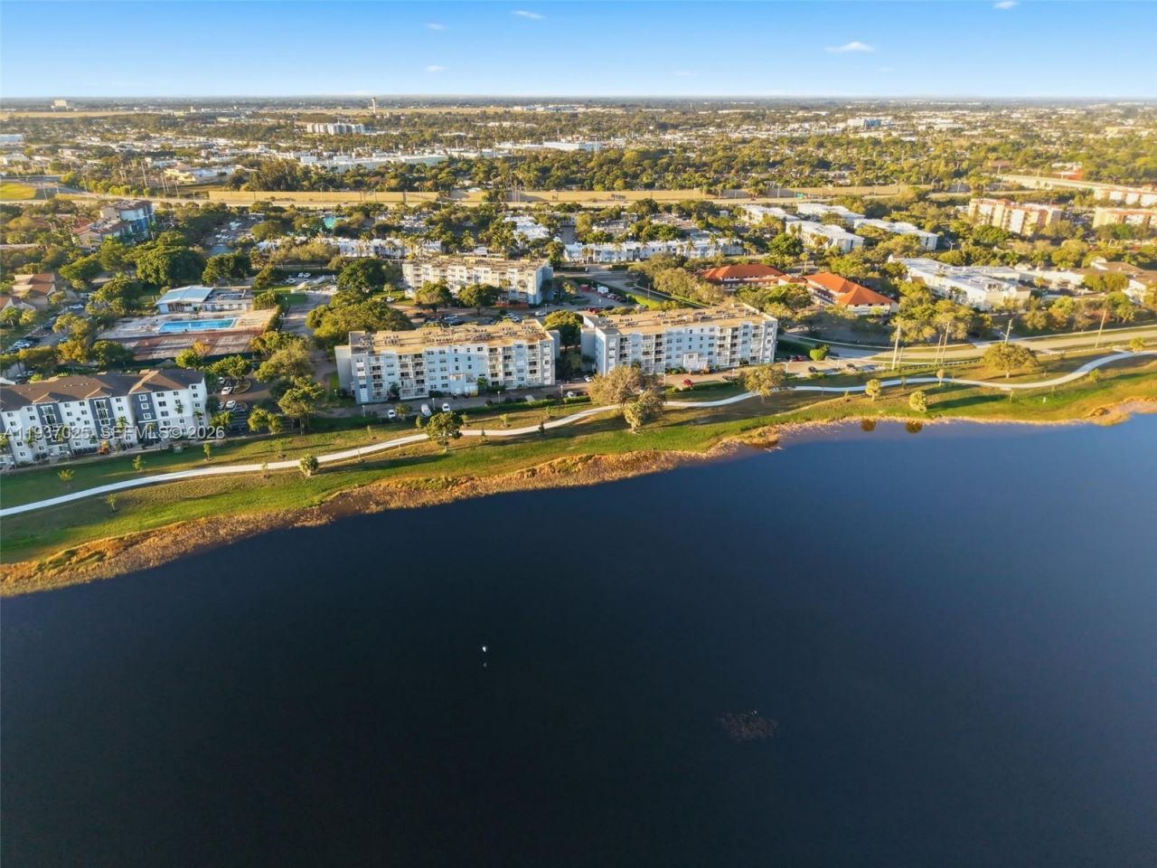 480 Executive Center Dr, Unit 3C, West Palm Beach, FL 33401 Photo