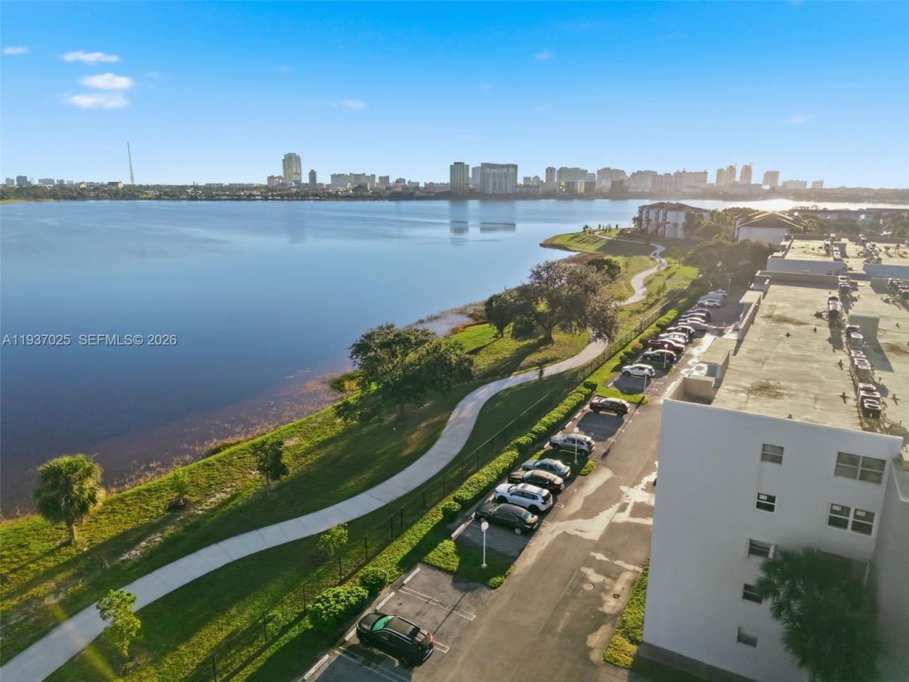 480 Executive Center Dr, Unit 3C, West Palm Beach, FL 33401 Photo