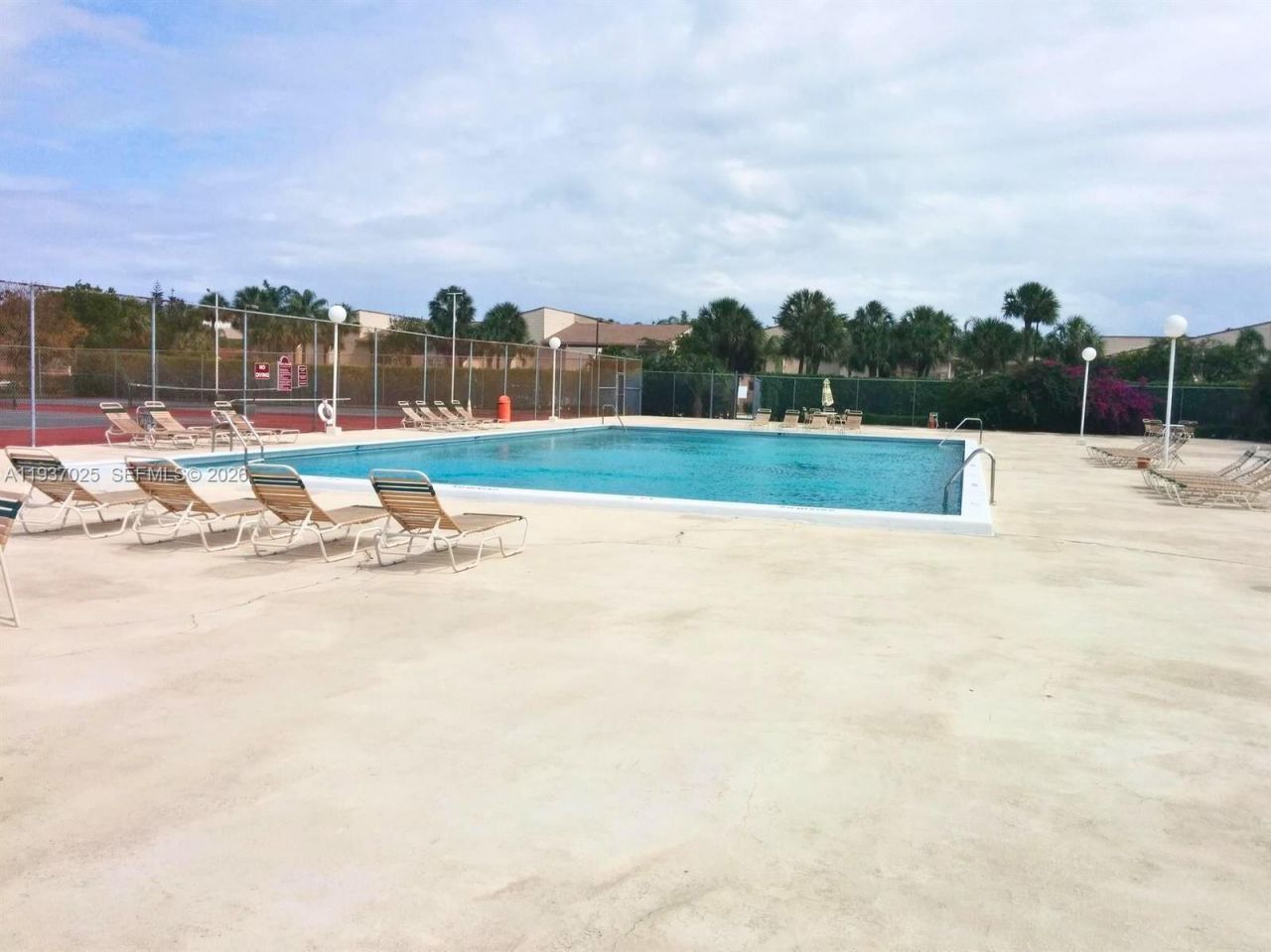 480 Executive Center Dr, Unit 3C, West Palm Beach, FL 33401 Photo