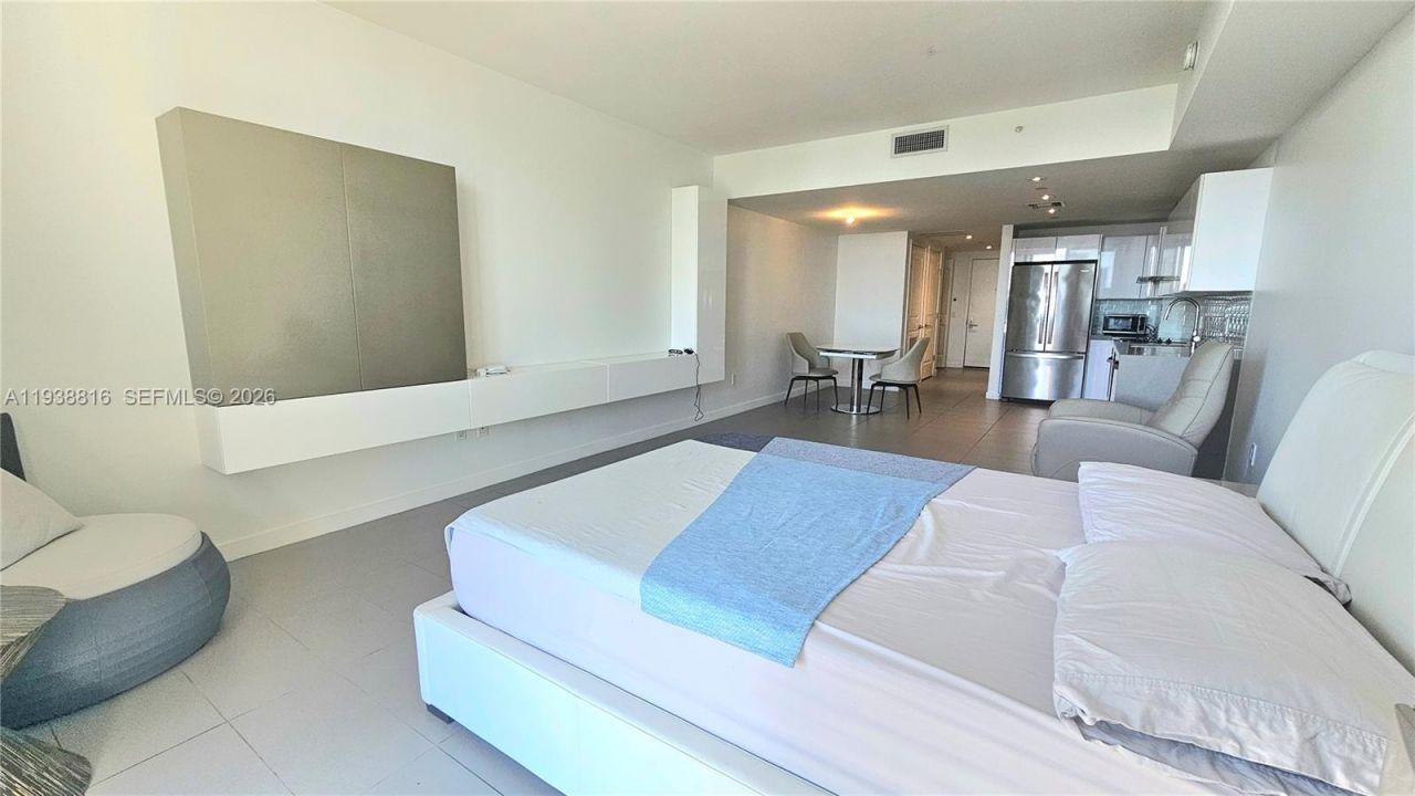 1600 NE 1st Ave , Unit 1903, Miami, FL 33132 Photo