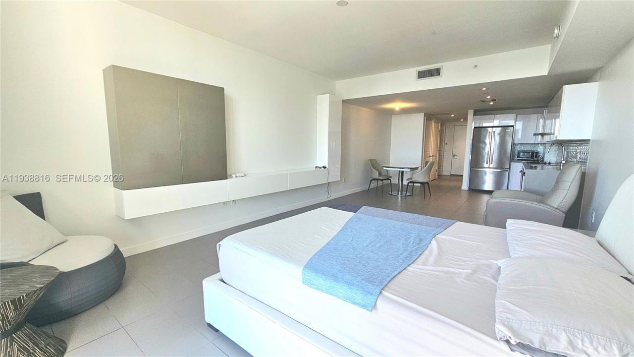 1600 NE 1st Ave, Unit 1903, Miami, FL 33132 Photo