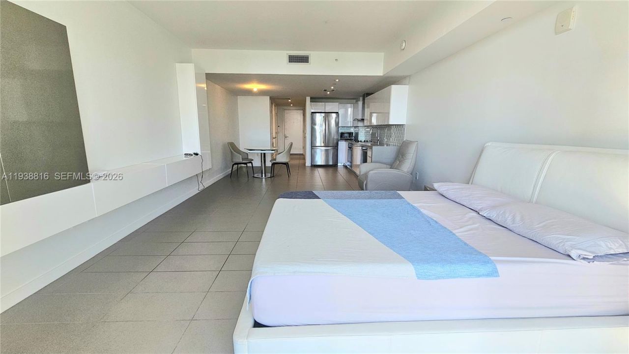 1600 NE 1st Ave, Unit 1903, Miami, FL 33132 Photo