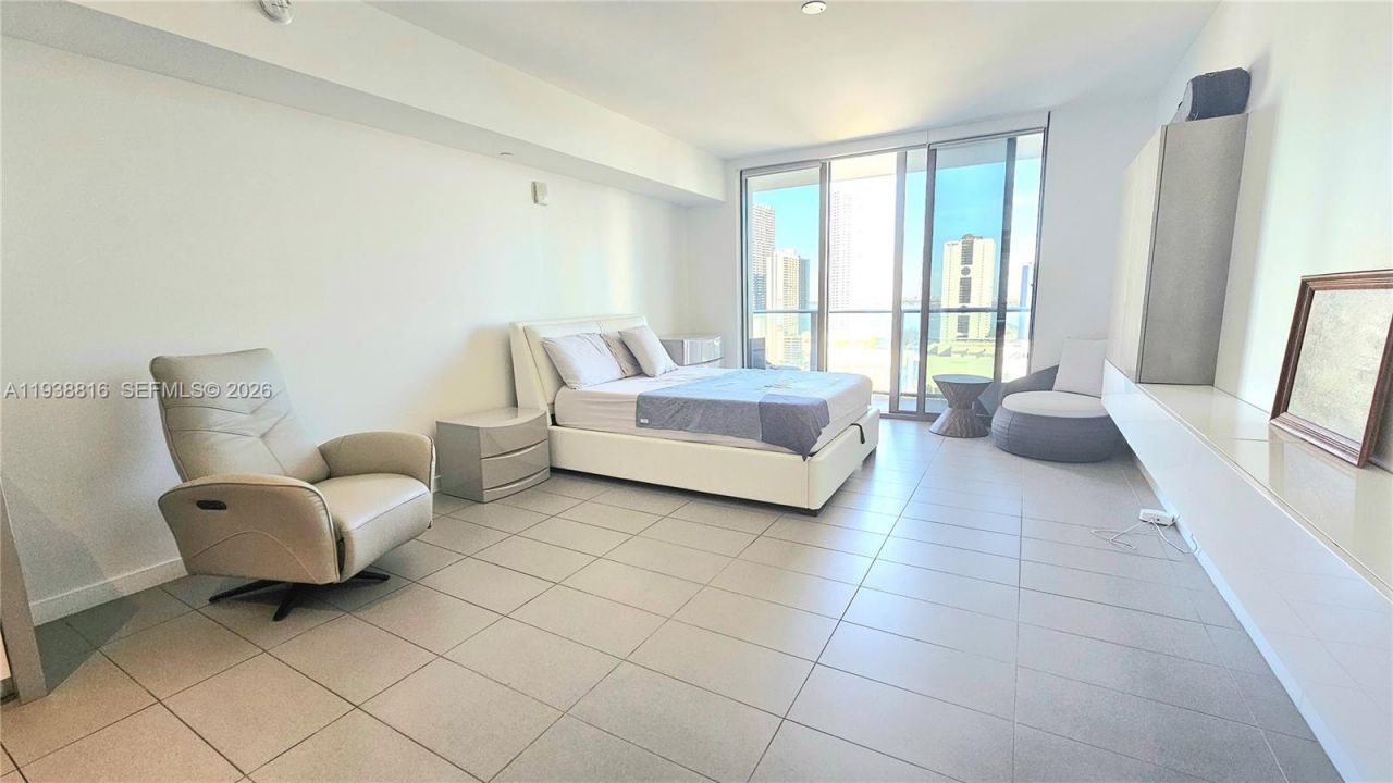 1600 NE 1st Ave, Unit 1903, Miami, FL 33132 Photo