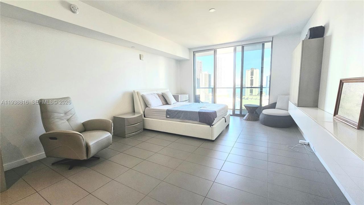 1600 NE 1st Ave, Unit 1903, Miami, FL 33132 Photo