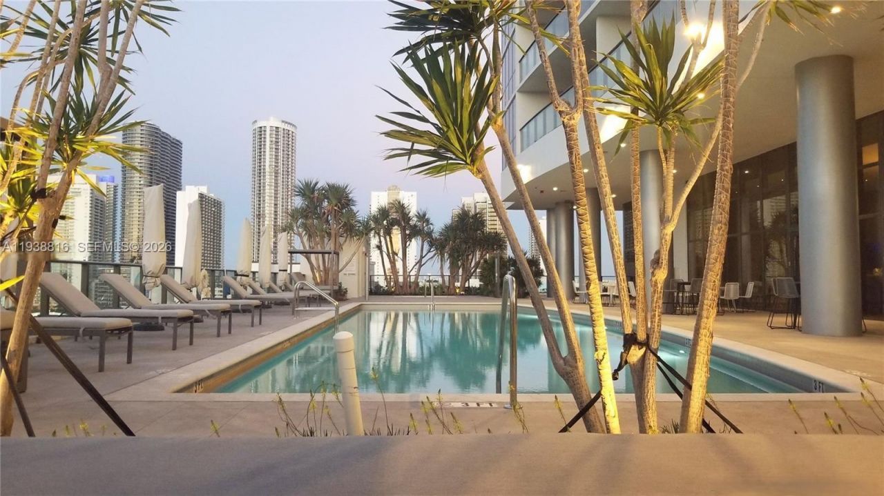 1600 NE 1st Ave, Unit 1903, Miami, FL 33132 Photo