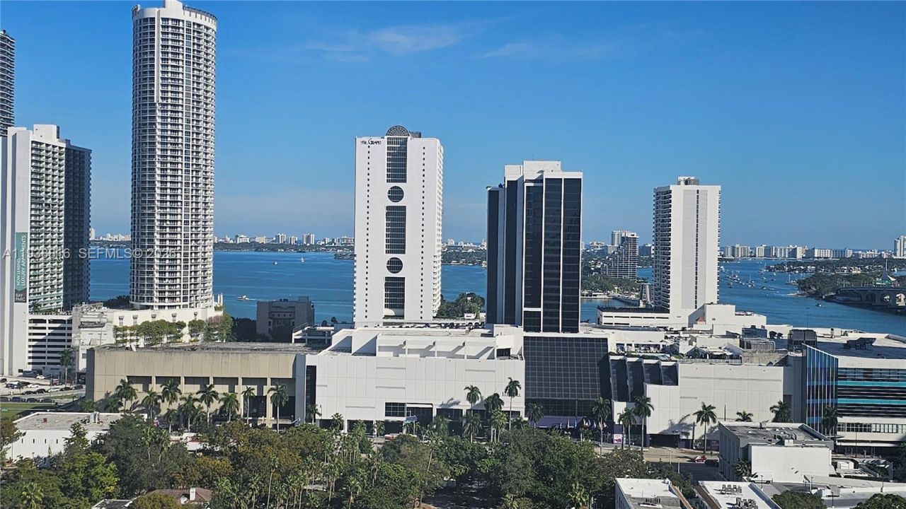 1600 NE 1st Ave , Unit 1903, Miami, FL 33132 Photo