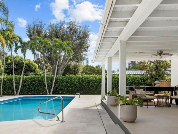 7825 SW 72nd Ave, Miami, FL 33143