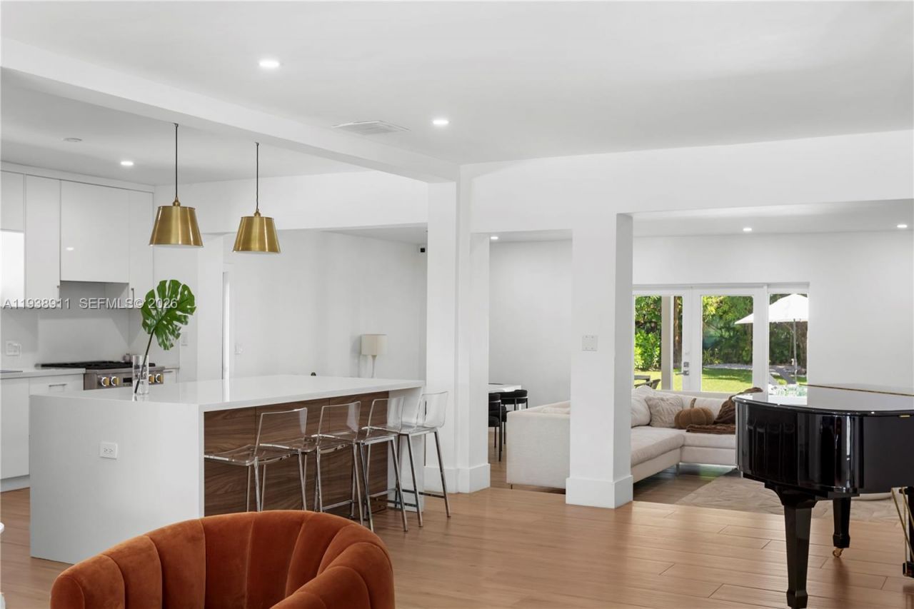 7825 SW 72nd Ave, Miami, FL 33143 Photo