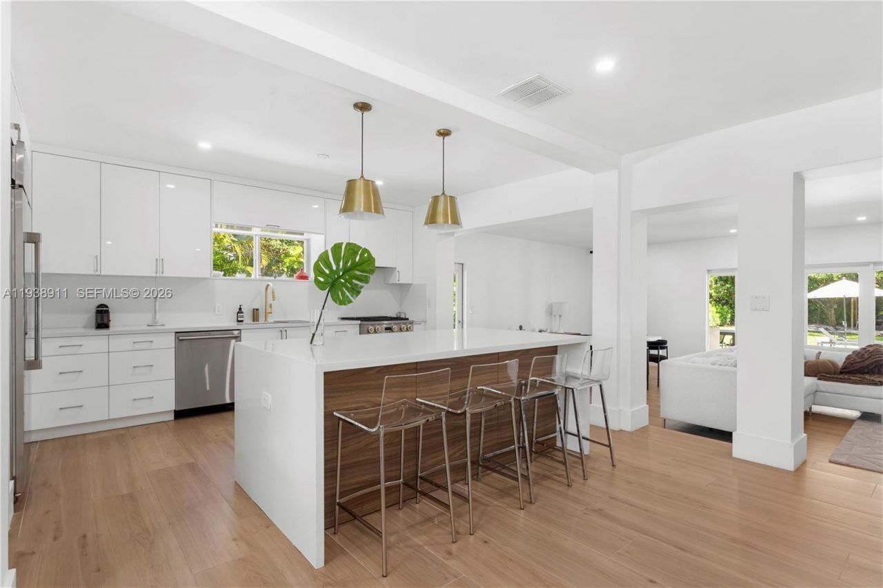 7825 SW 72nd Ave, Miami, FL 33143 Photo