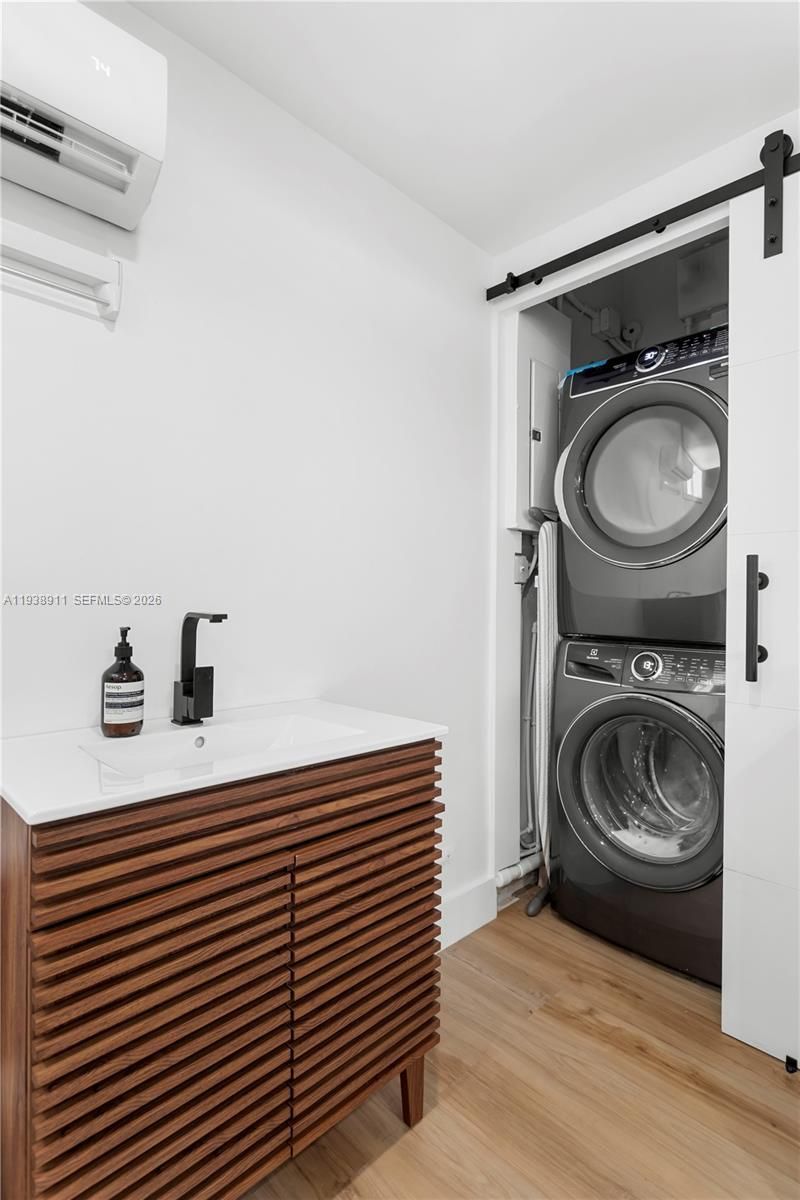 7825 SW 72nd Ave, Miami, FL 33143 Photo