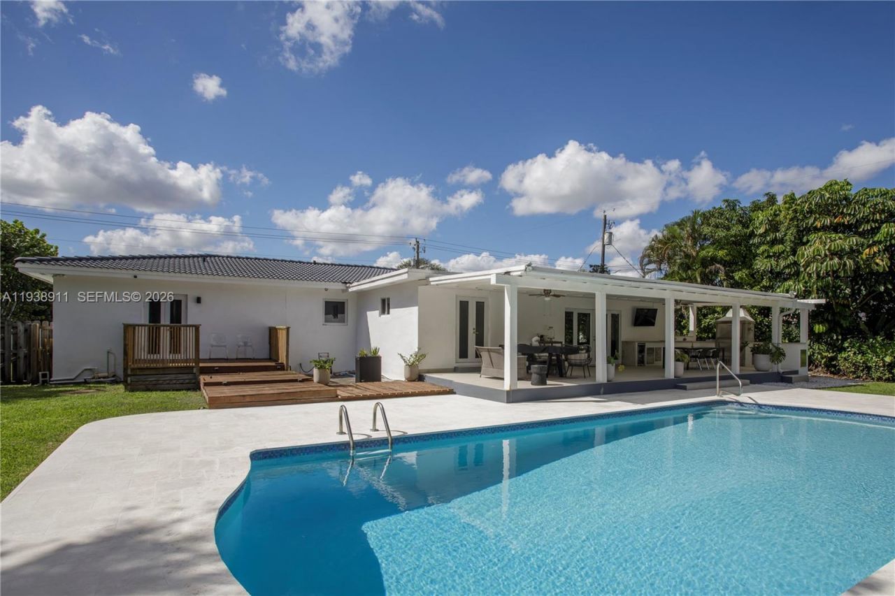 7825 SW 72nd Ave, Miami, FL 33143 Photo