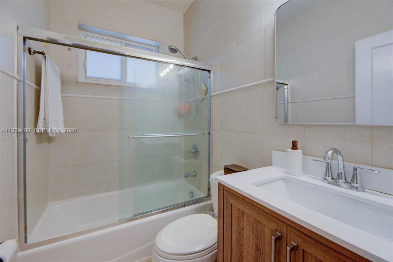 6120 SW 27th St, Miami, FL 33155 Photo