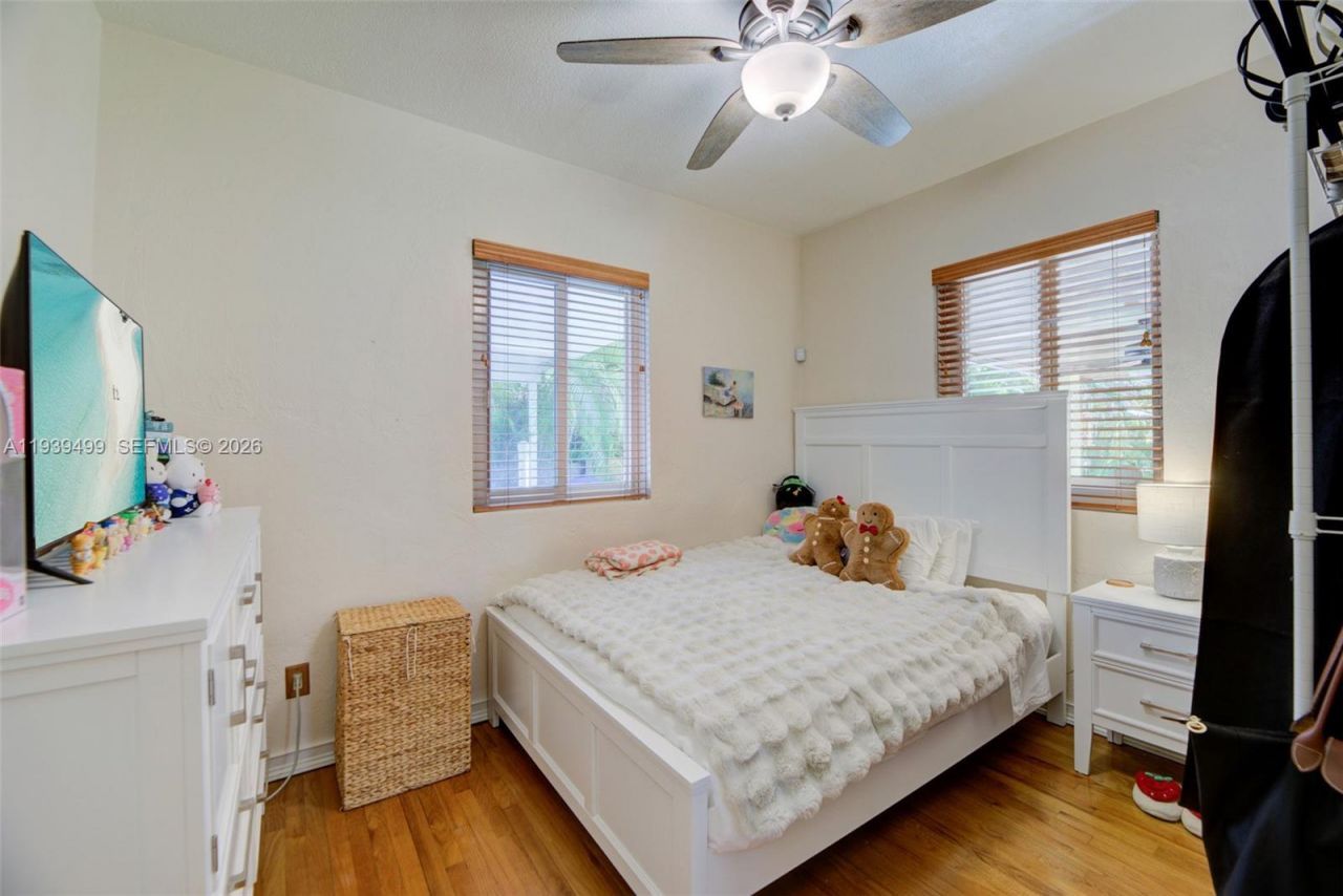 6120 SW 27th St, Miami, FL 33155 Photo