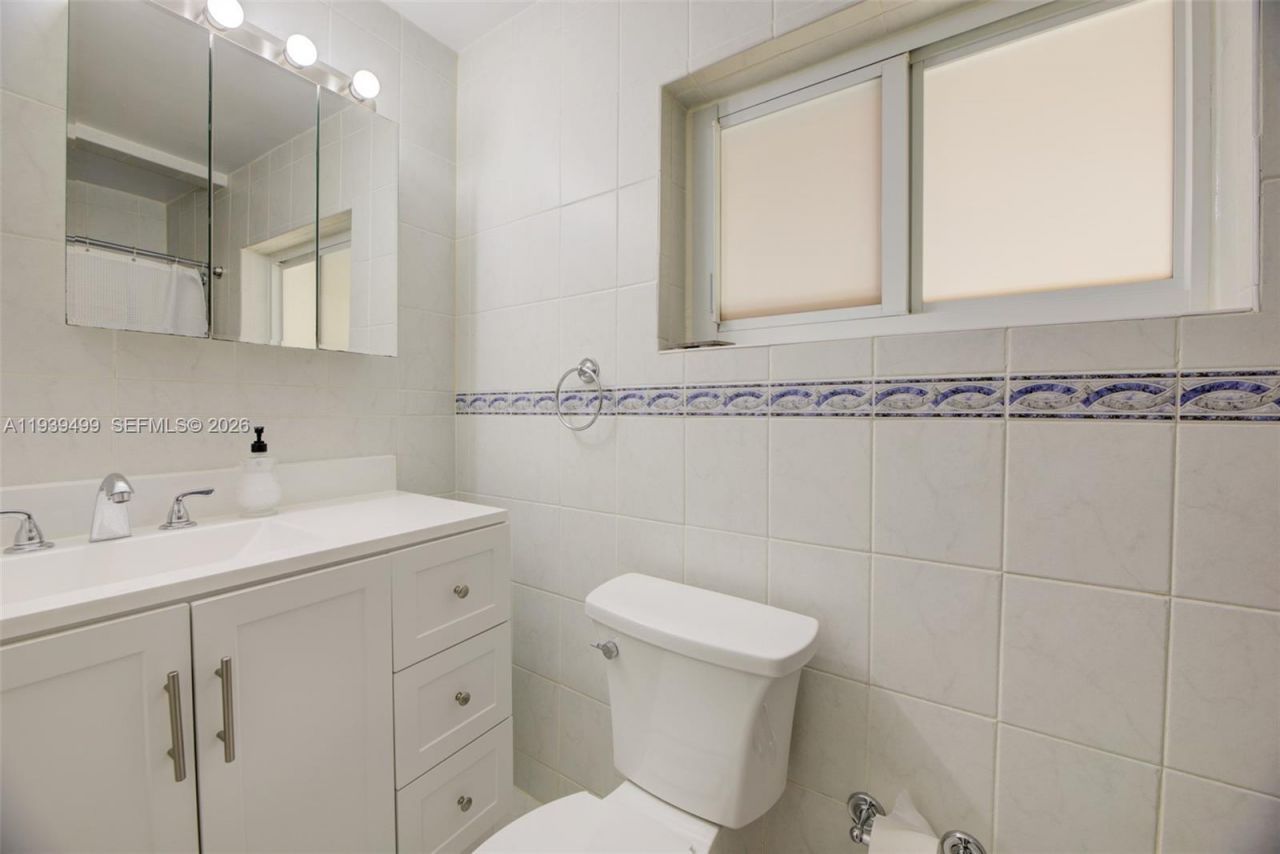 6120 SW 27th St, Miami, FL 33155 Photo