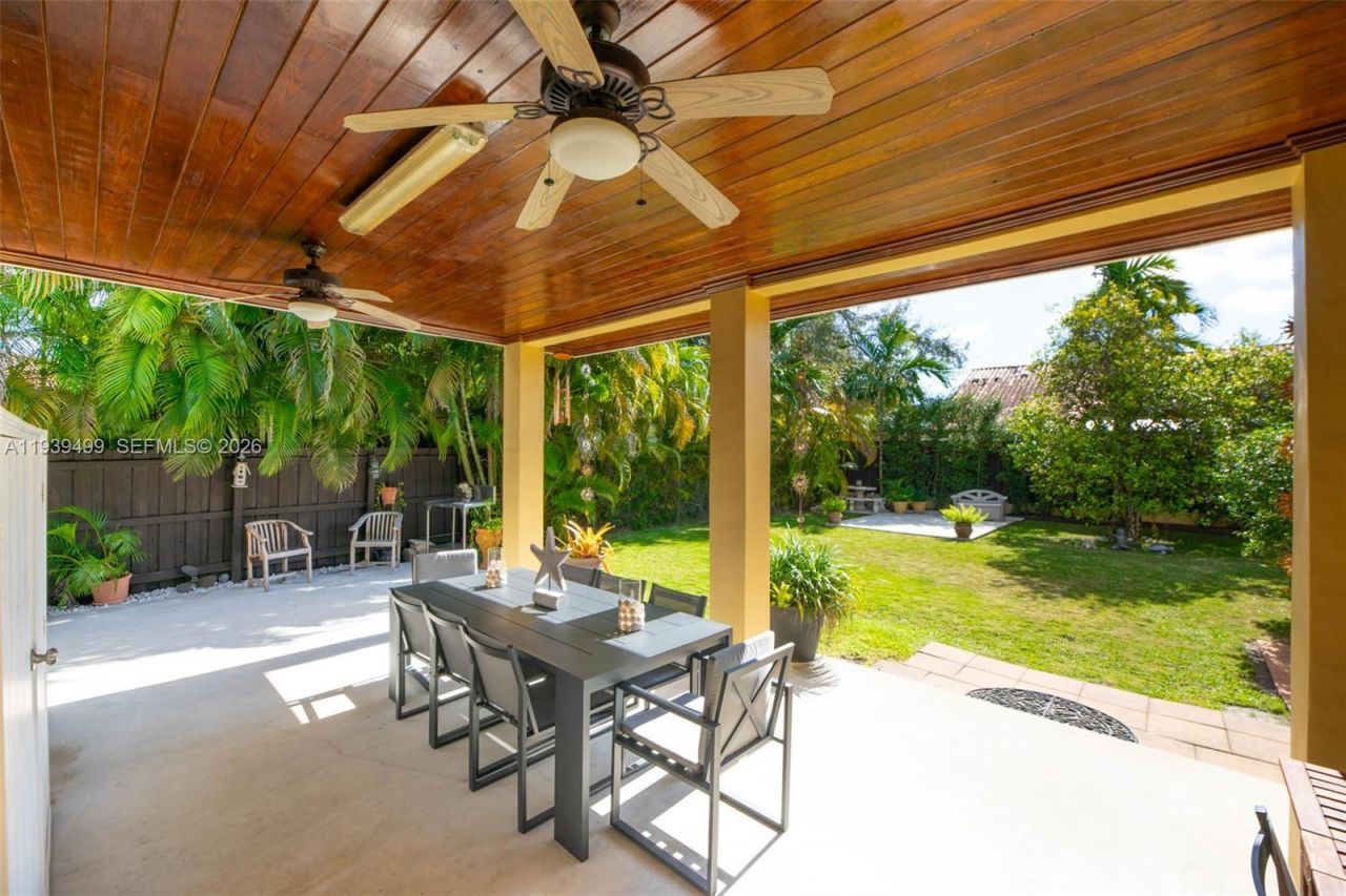 6120 SW 27th St, Miami, FL 33155 Photo