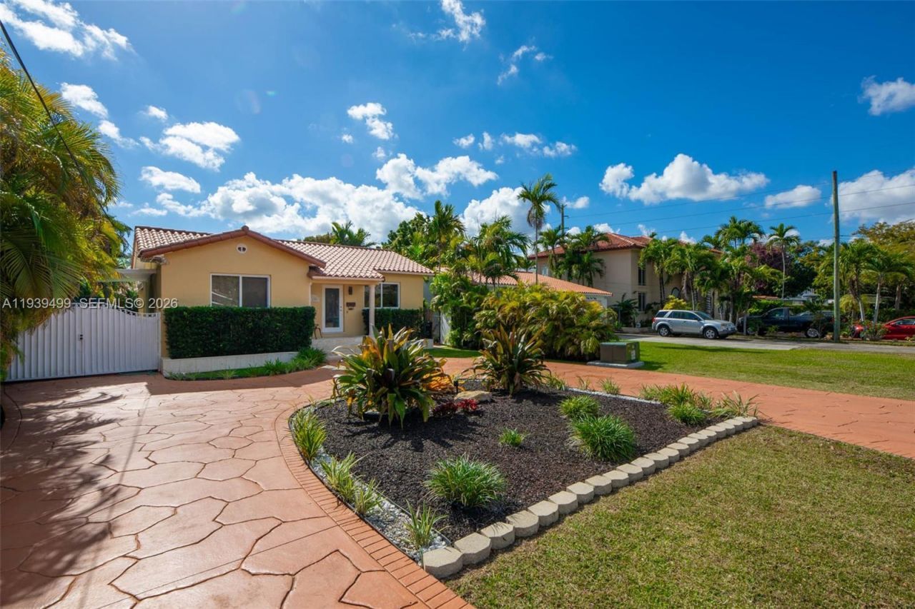 6120 SW 27th St, Miami, FL 33155 Photo