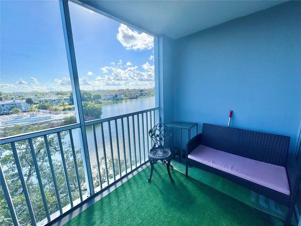 1750 NE 191st St , Unit 523-F, Miami, FL 33179