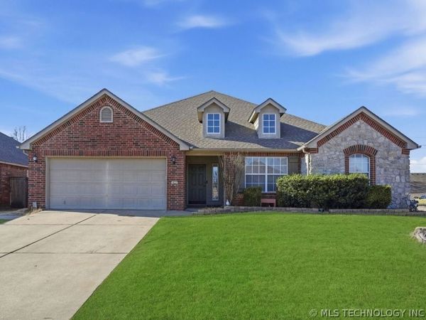 4016 S 217th East Avenue, Broken Arrow, OK 74014