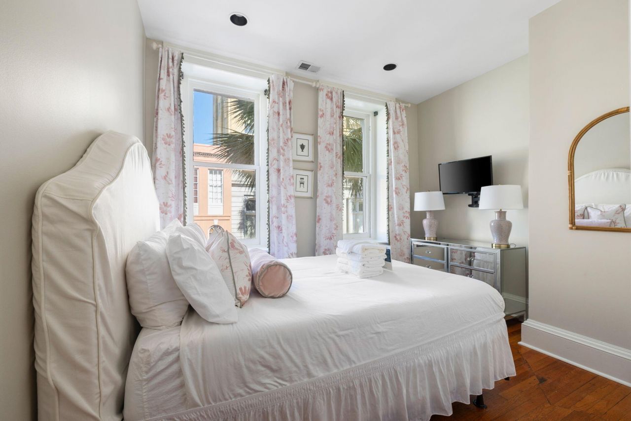 21 Broad Street Photo 25