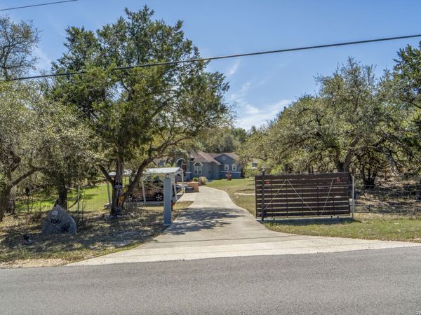 7061 DEVONSHIRE, Spring Branch, TX 78070