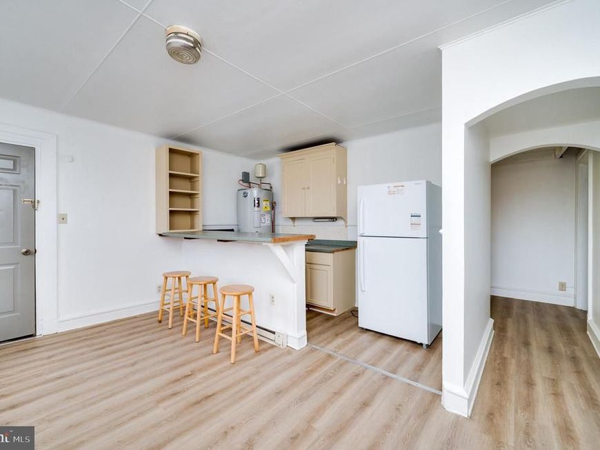 302-4 W Main Street, Kutztown, PA 19530 Main Photo