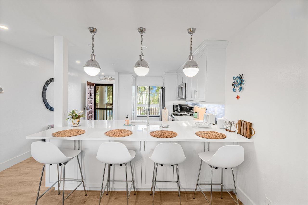 2777 W Gulf Dr, Unit 109, Sanibel, FL 33957 Photo