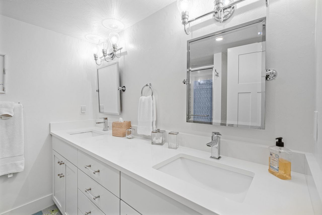 2777 W Gulf Dr, Unit 109, Sanibel, FL 33957 Photo