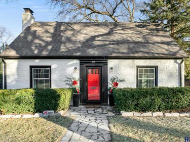 3400 S 17th Street, Lincoln, NE 68502