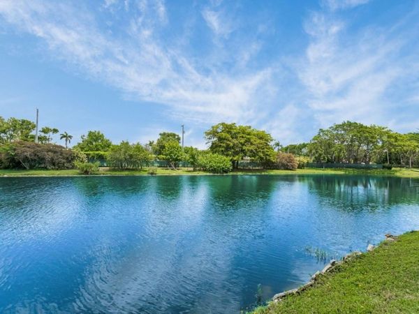 8829 Bella Vista Drive, Unit 282, Boca Raton, FL 33433