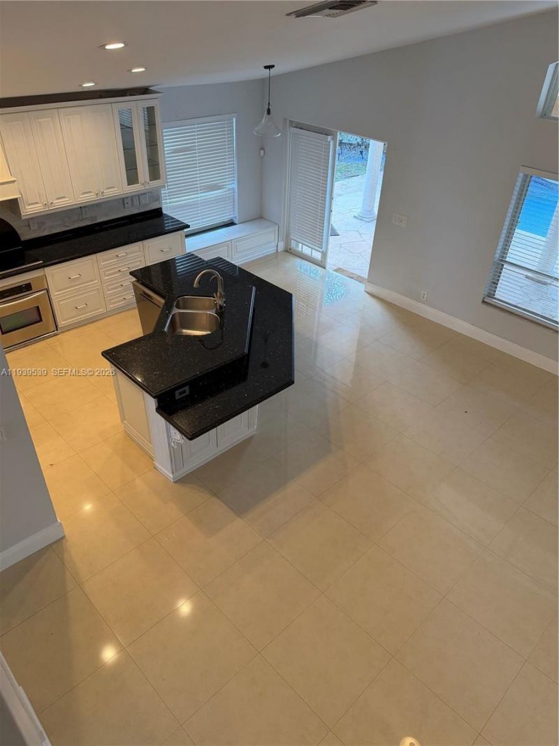 1552 NW 135th Ave , Pembroke Pines, FL 33028 Photo