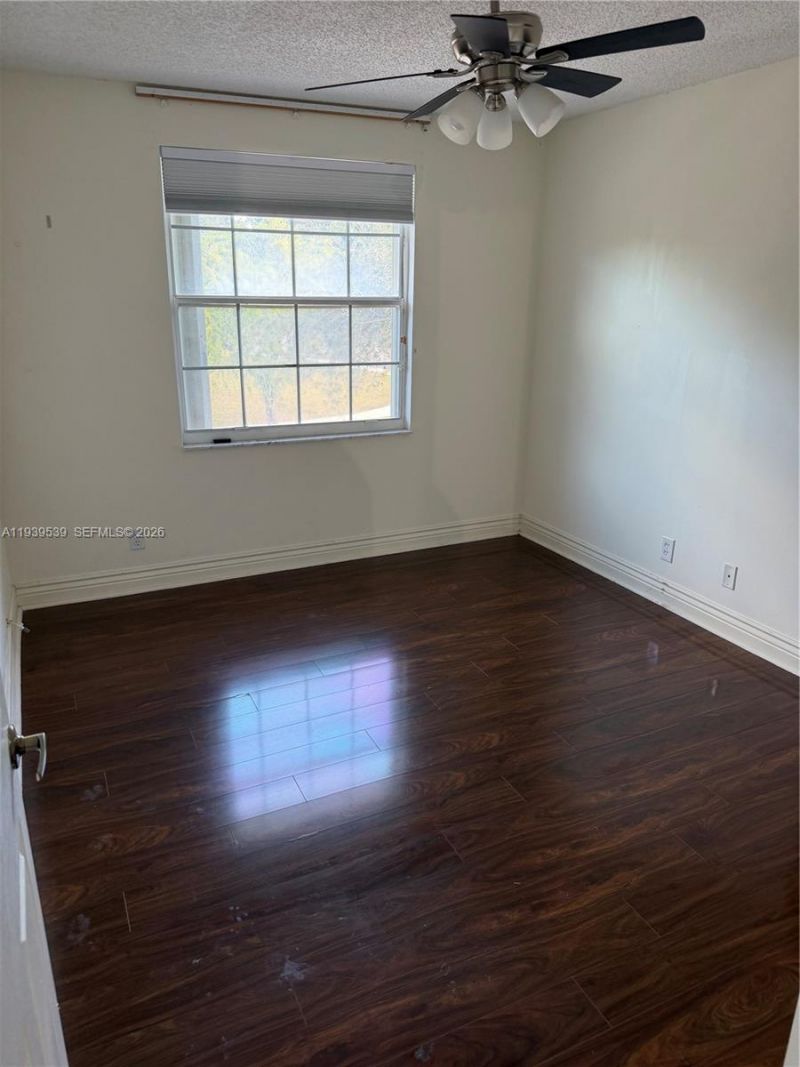 1552 NW 135th Ave , Pembroke Pines, FL 33028 Photo