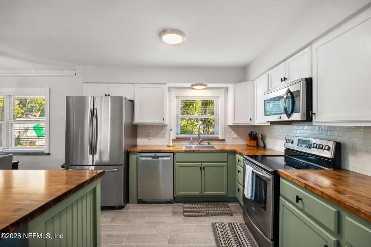 17 Palm Drive, Yankeetown, FL 34498 Photo