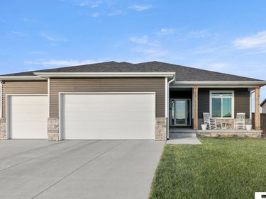 800 W Avondale Street, Lincoln, NE 68523