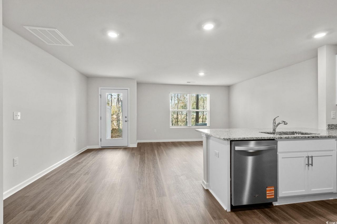 612 Golden Resin Rd Photo 4