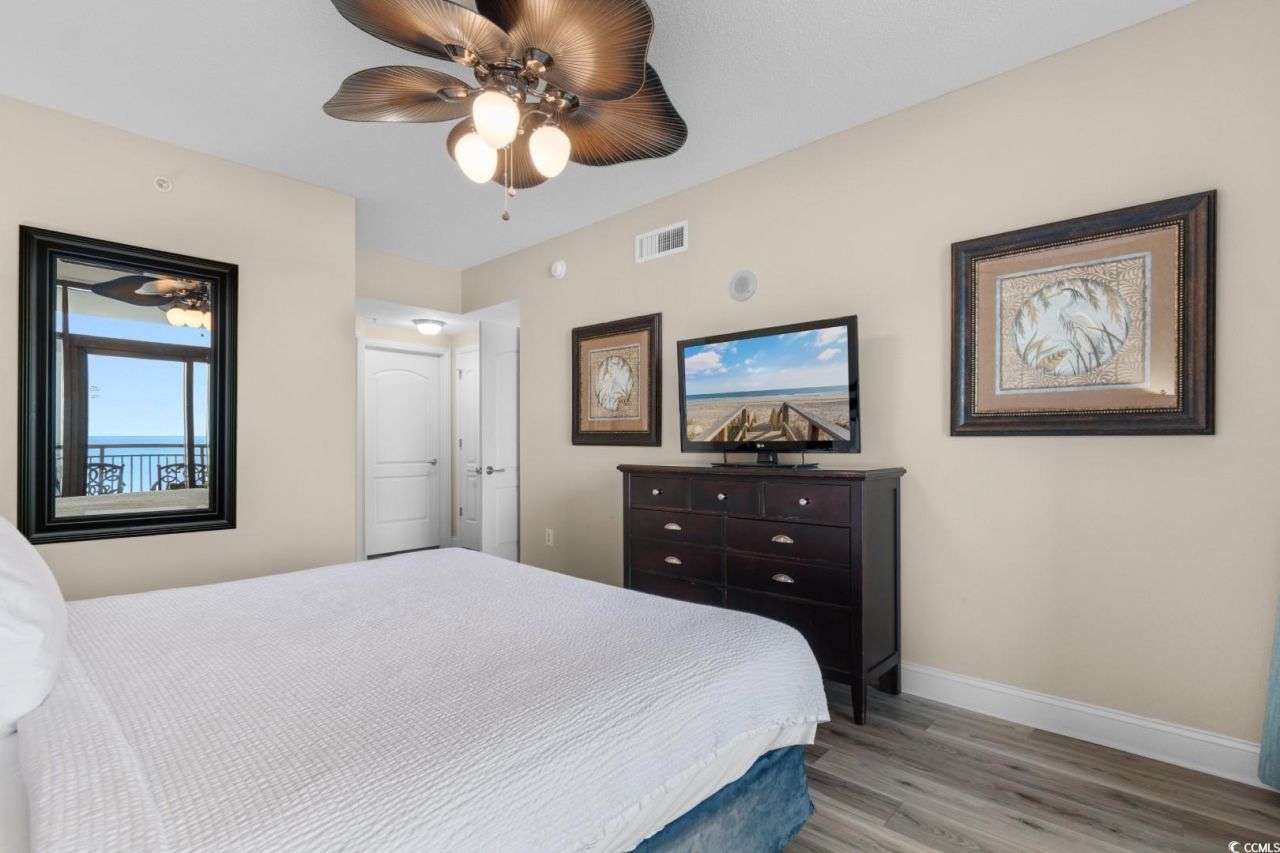 100 North Beach Blvd. Photo 12