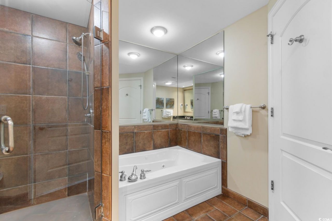 100 North Beach Blvd. Photo 14