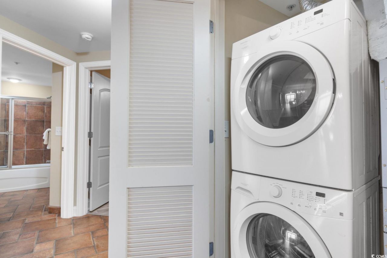 100 North Beach Blvd. Photo 21