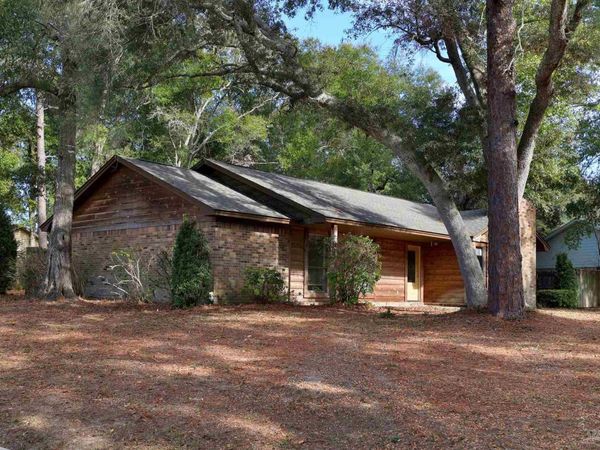 4660 Shannon Pl, Pensacola, FL 32504