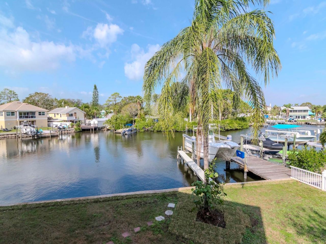 320 Georgia Avenue, Crystal Beach, FL 34681 Photo