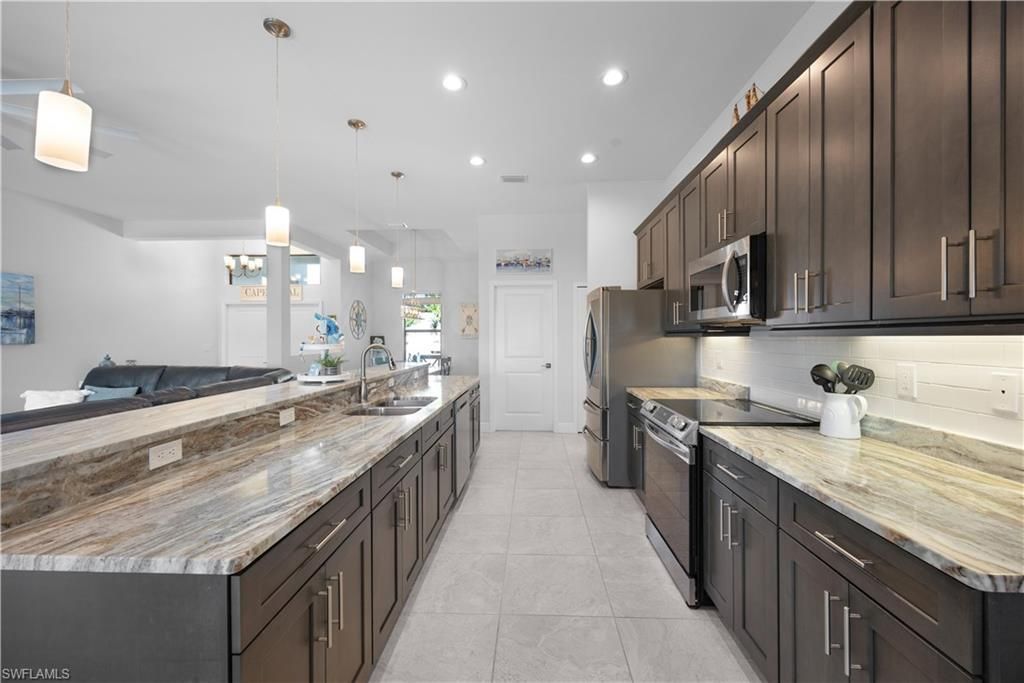 164 SE 23rd St, Cape Coral, FL 33990 Photo