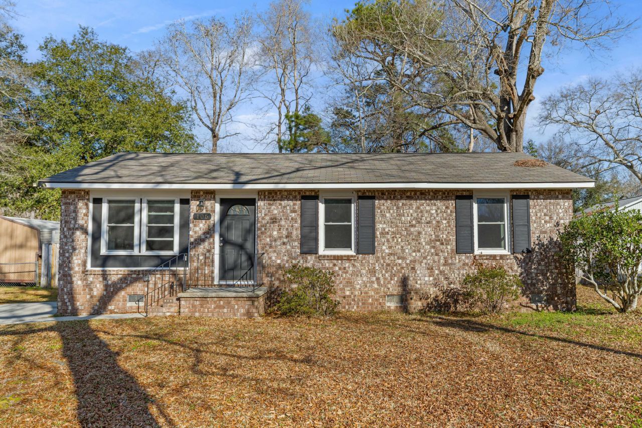 105 Belknap Road Photo 1