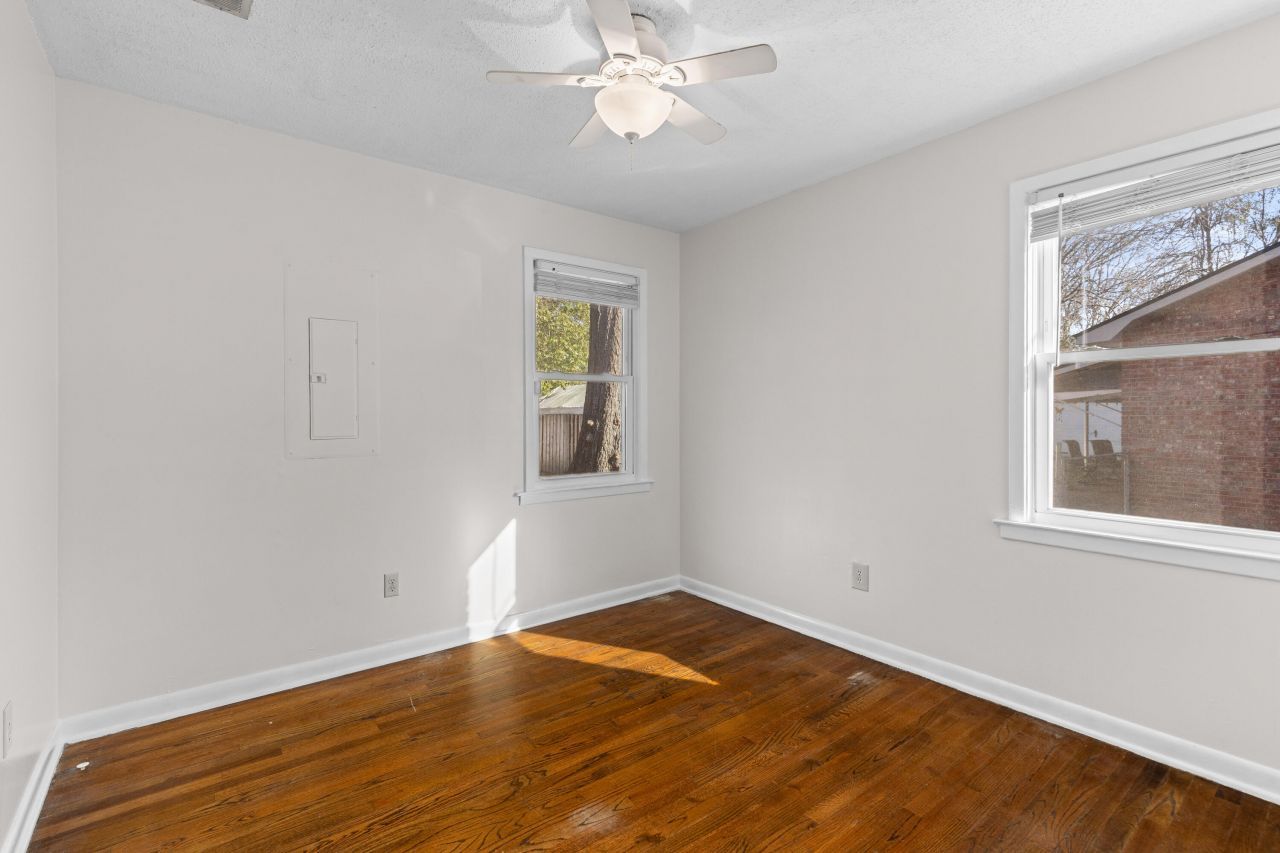 105 Belknap Road Photo 11