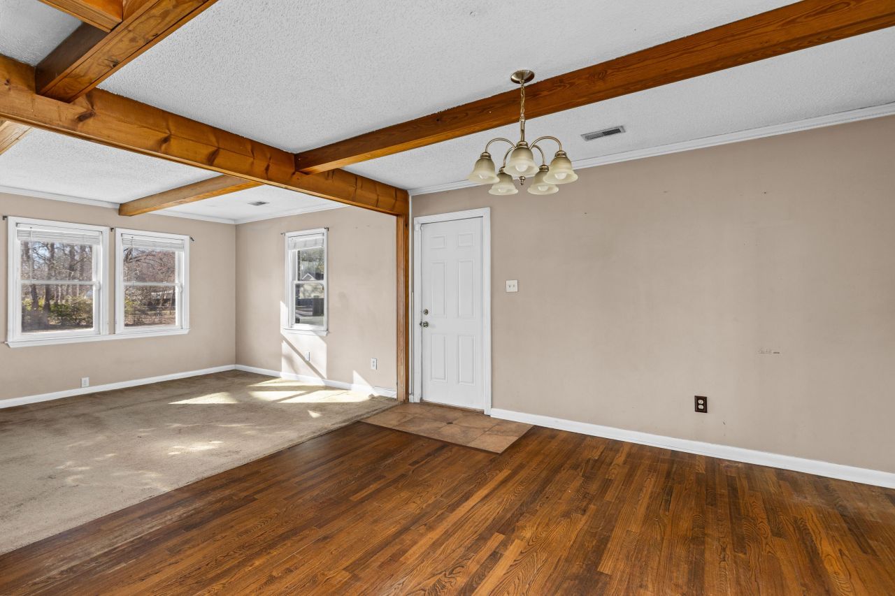 105 Belknap Road Photo 6