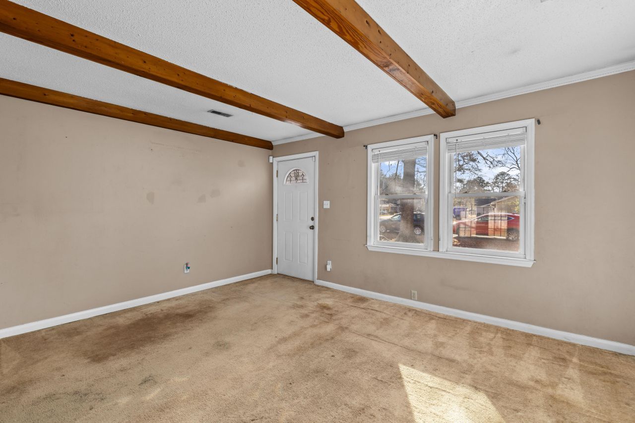 105 Belknap Road Photo 9