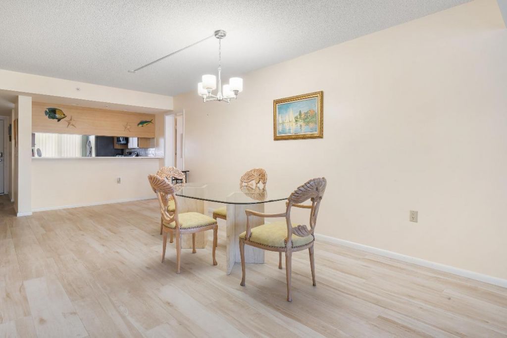 901 Seafarer Circle, Unit 306, Jupiter, FL 33477 Photo