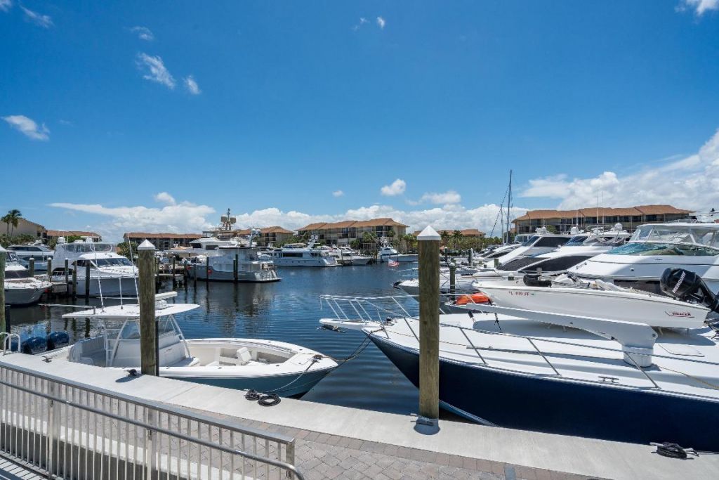 901 Seafarer Circle, Unit 306, Jupiter, FL 33477 Photo