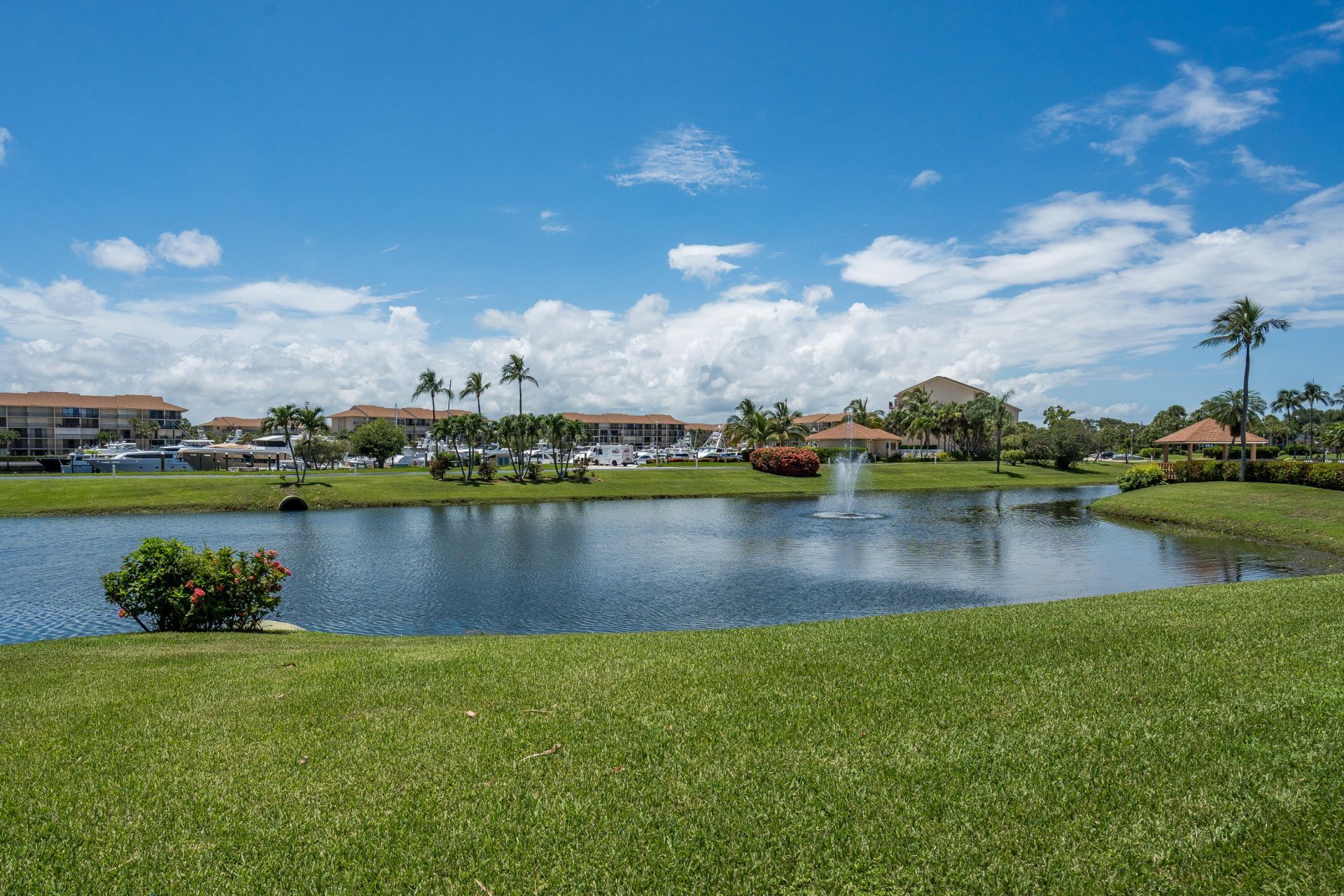901 Seafarer Circle, Unit 306, Jupiter, FL 33477 Photo
