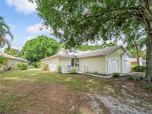 1875 Sixty Oaks Lane, Vero Beach, FL 32966